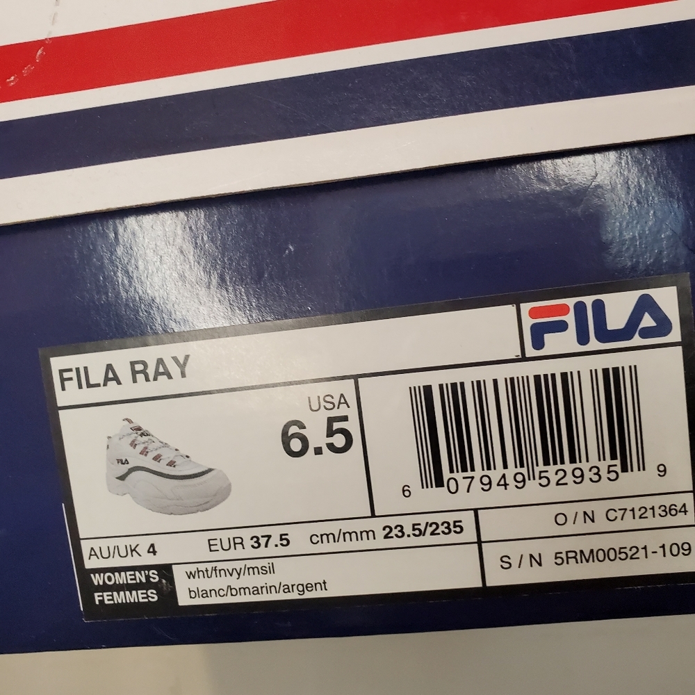 Fila - Picture 2 of 2